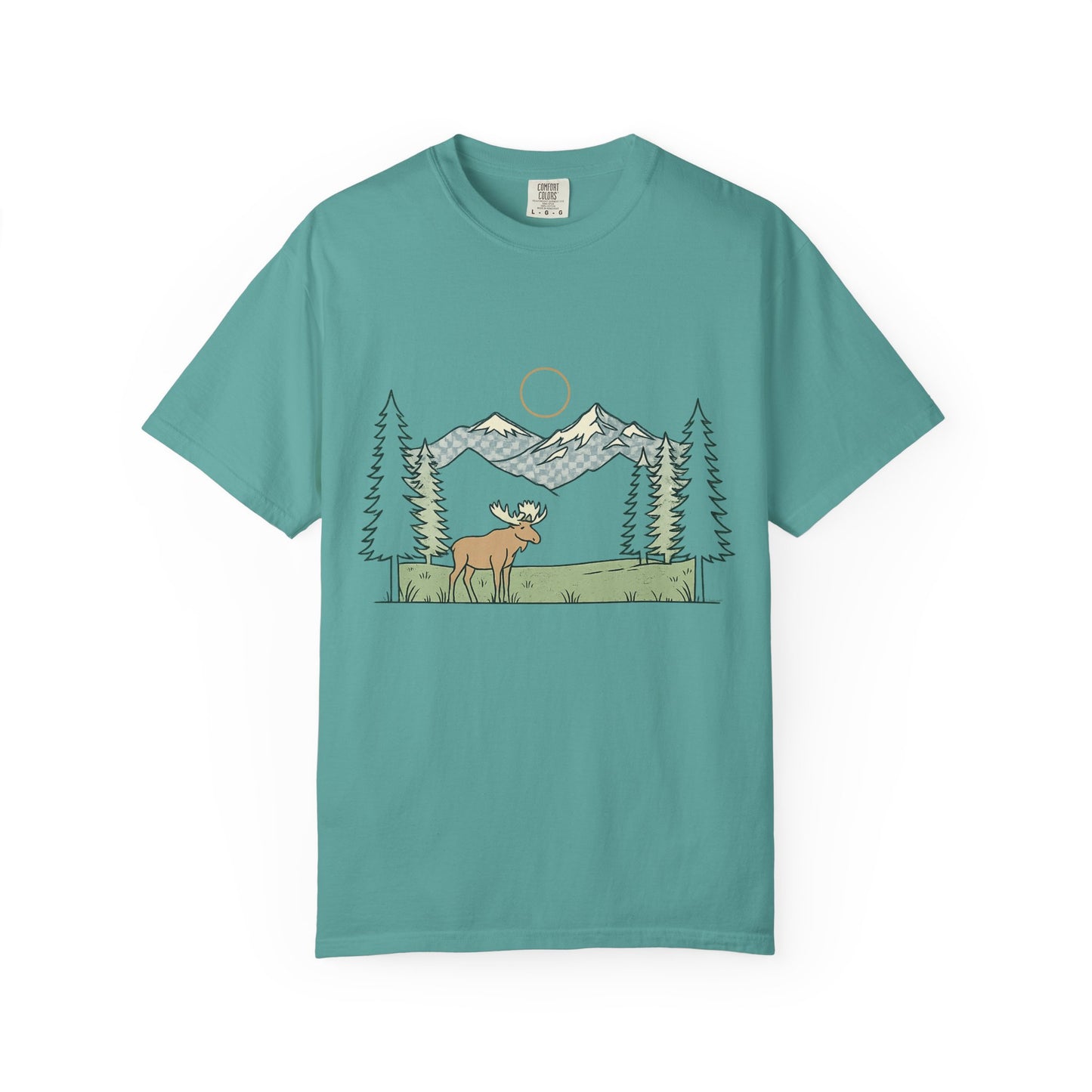Moose Mountain Print – Garment-Dyed Adult T-Shirt